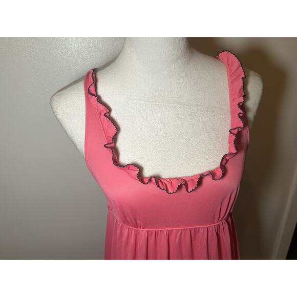 Vintage Hot Pink Ruffle Nightgown Size 11 Cross Back Maxi Vassarette Soft 1970s - Picture 3 of 8